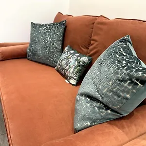 https://apt-cosy-1-bedroom-in.cardiffhotelswales.com